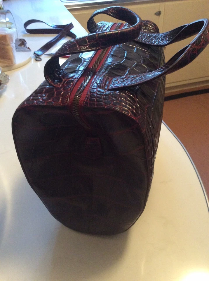 Donna Karan New York real crocodile Large Ladies Handbag Burgundy Made in Italy - Image 4 of 4
