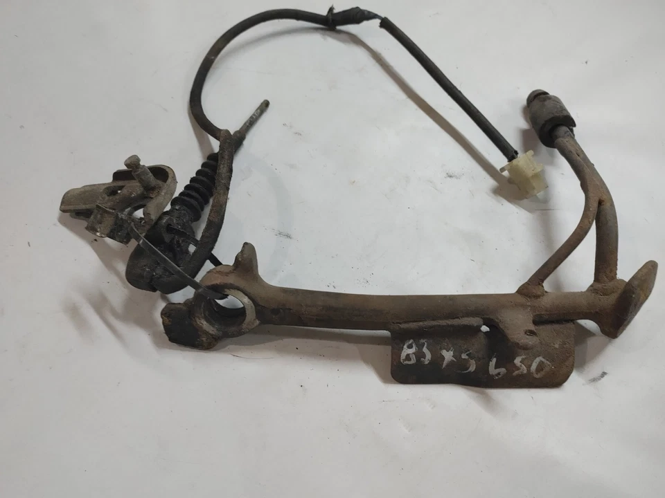 Yamaha XS650 1982 soporte lateral de hélice 5V4-27311-00-33 Foto 2 de 4