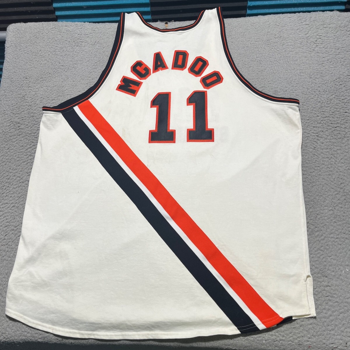Mitchell & Ness NBA Buffalo Braves Bob McAdoo Basketball