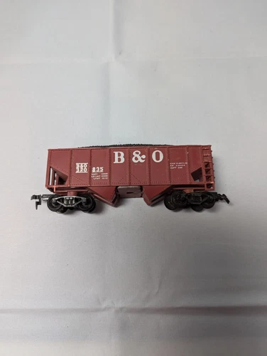 HO SCALE B&O 2 BAY HOPPER 320835 W COAL LOAD TRUCKS & COUPLERS 