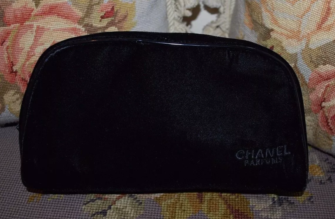 CHANEL Parfums Cosmetics Black Bag  Chanel cosmetic bag, Bags, Chanel bag