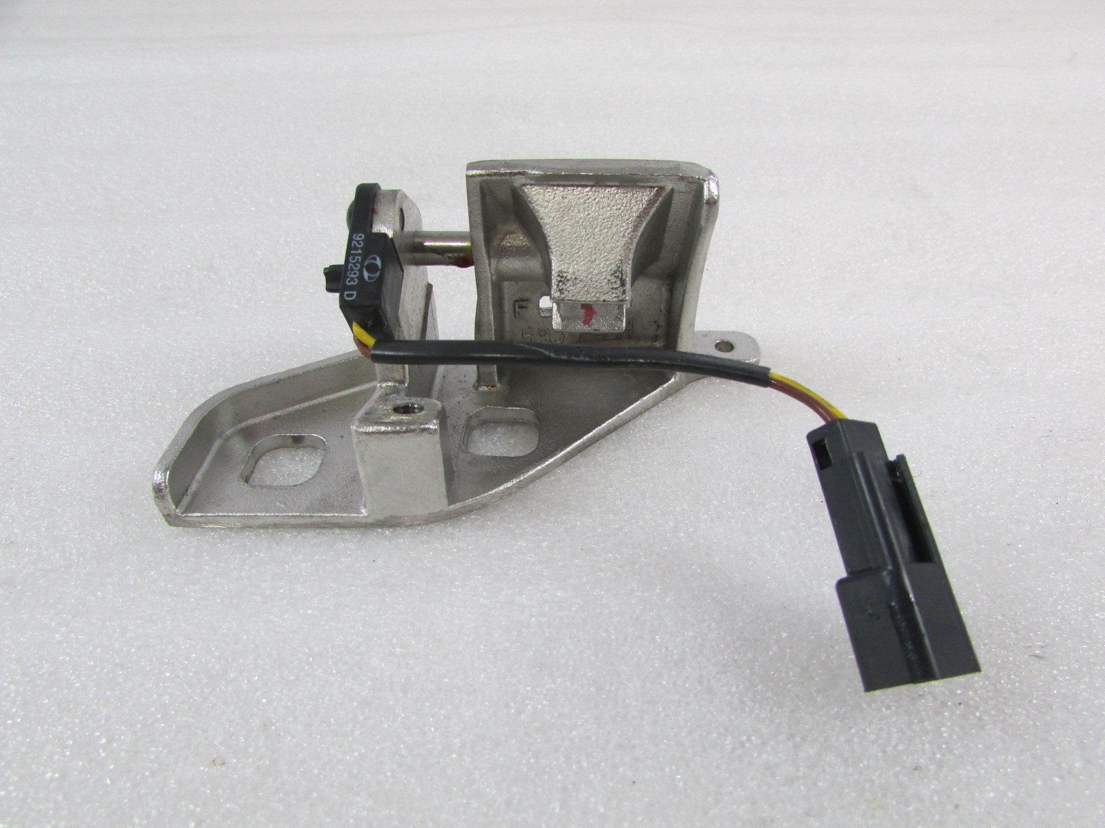 Ferrari California, LH, Left Top Latch Receiver, Used, P/N 80414300