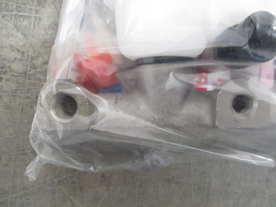 Fenco Master Cylinder Ford Ranger Pick Up 86 87 88 89 90 91 92 - Imagem 2 de 4