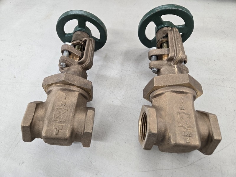 2-Kennedy 1" FNPT Fire Main Gate Valve