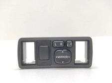 Toyota Avensis Estate T25 Mirror Adjustment Switch 183575 2.23 Diesel 31556774