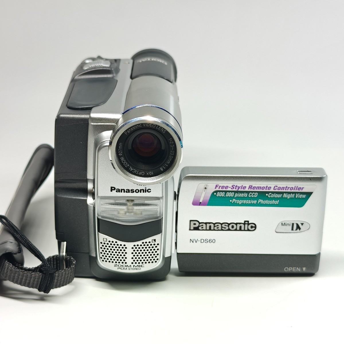 Panasonic NV-DS60 Camcorder Silver MiniDV 500x Digital Zoom LCD