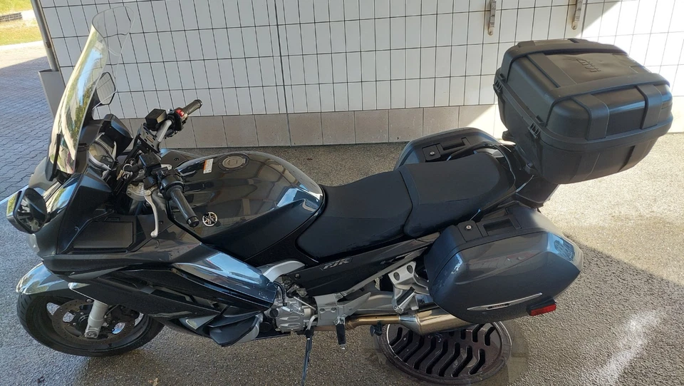 Motorrad Yamaha FJR 1300 - Bild 2 von 4