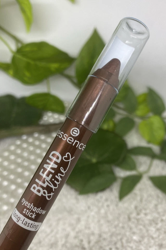 essence BLEND & line 🖤 Eyeshadow Stick long-lasting 04 FULL OF BEANS 1,8g *neu* - Bild 2 von 4