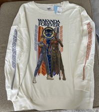 Black Panther Wakanda Forever Long Sleeve Crewneck Sweatshirt NWT