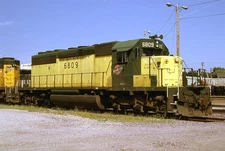 ORG SLIDE CNW 6809 SD40-2 ZITO REPAINT