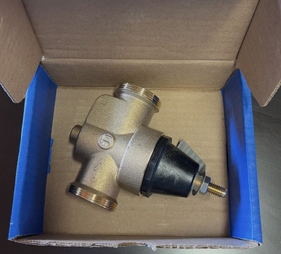 #ad WATTS 1quot; Water Pressure Reducing Valve * LFN45BM1 U $49.00