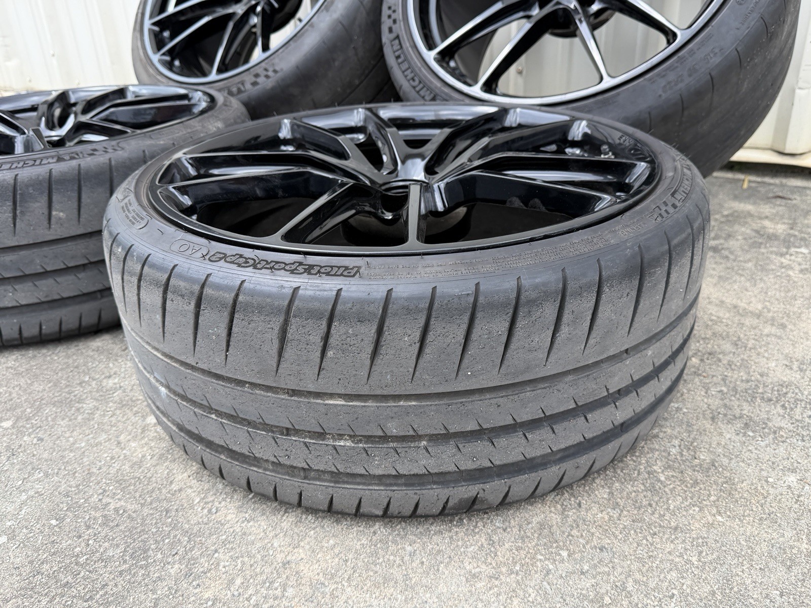 Audi R8 2008-2015 Front Wheel Black