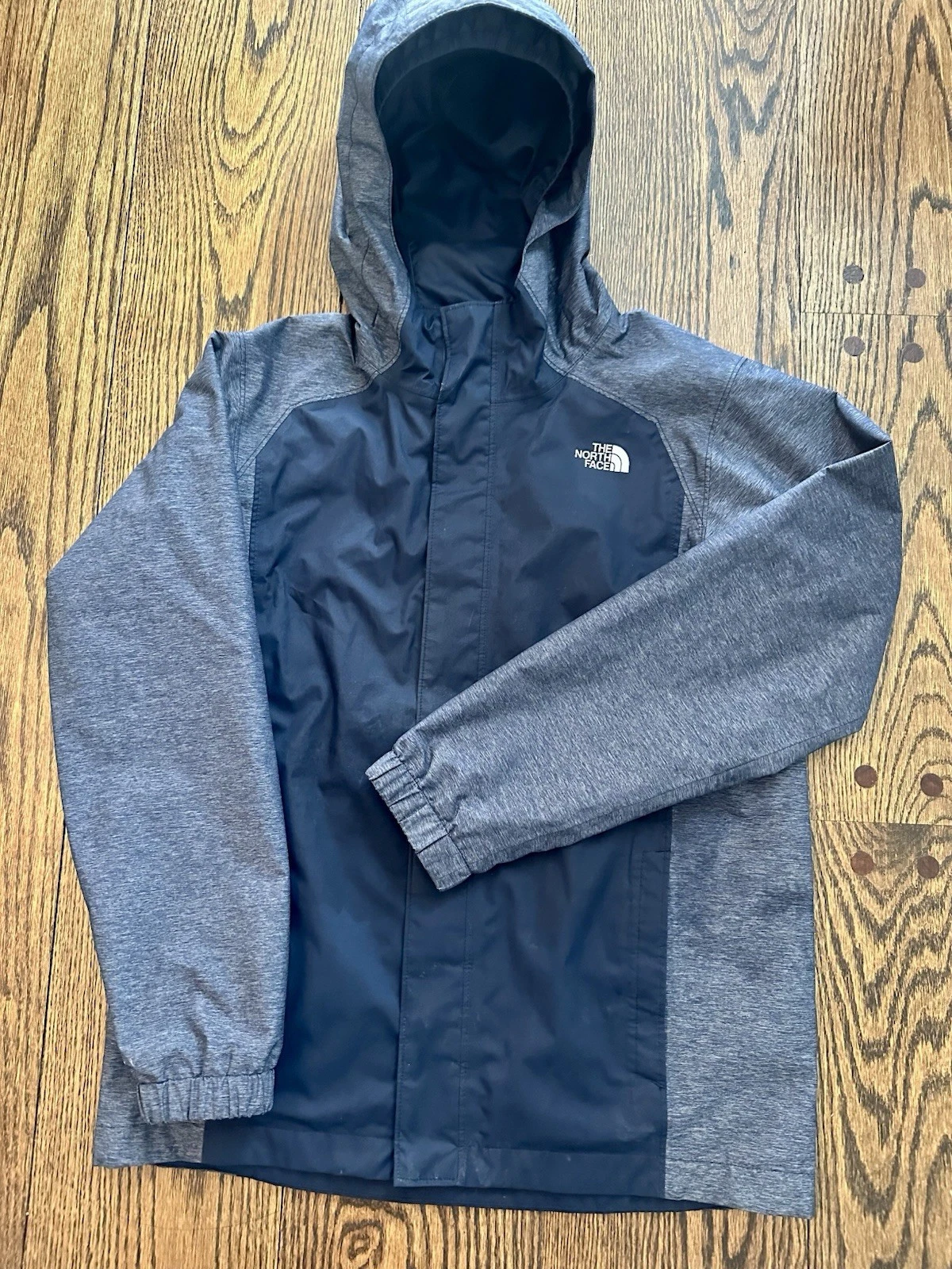 The North Face Kids Rain Jacket Size L (14-16)