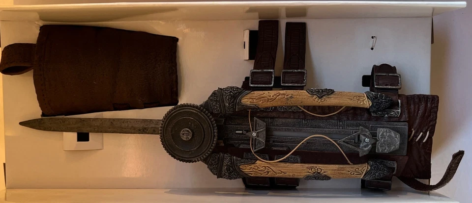 Assassins Creed Unity Phantom Blade Cosplay McFarlane Foto 2 de 4