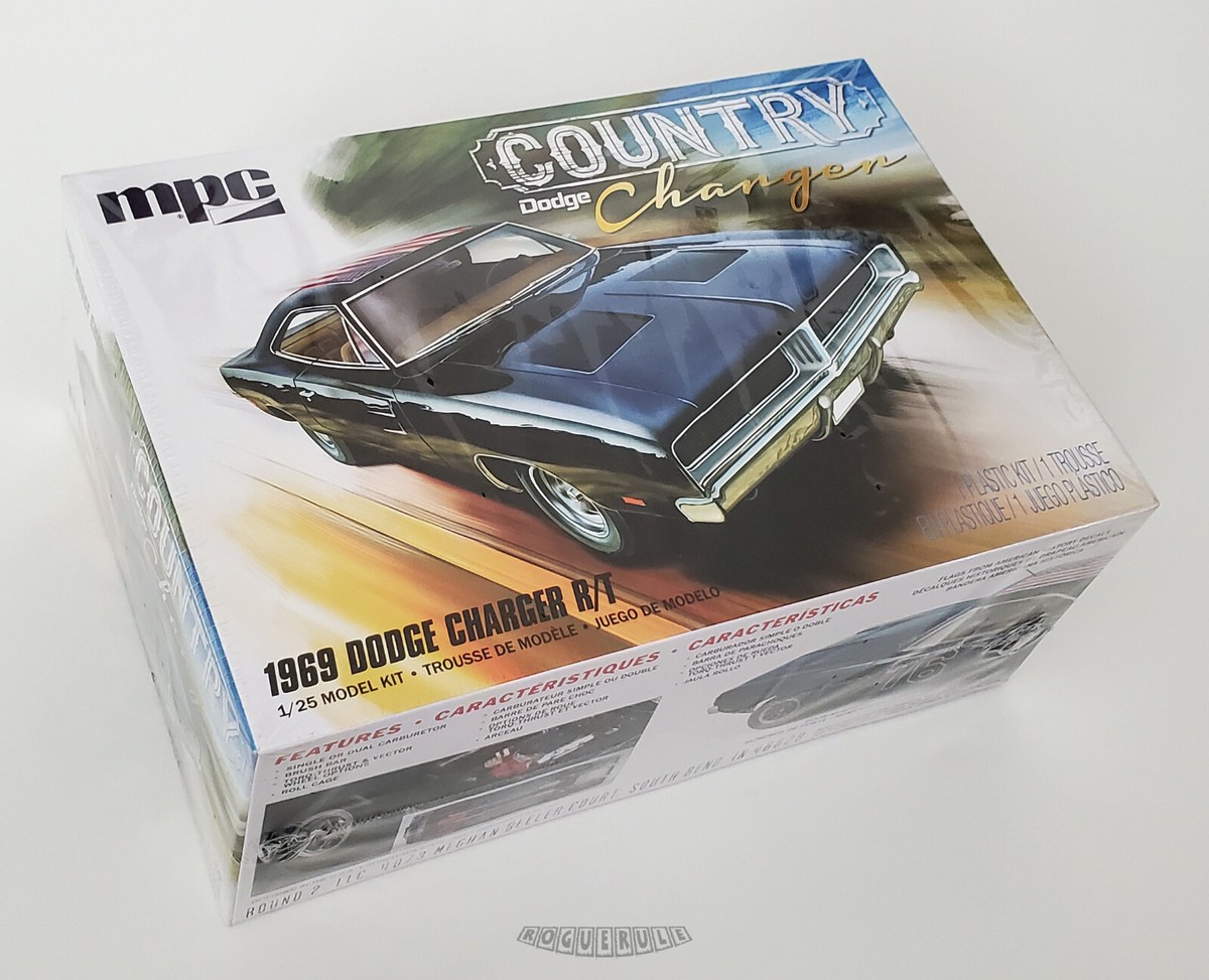 🚦MPC 1969 DODGE CHARGER R/T - Country - 1/25 Scale Model Car Kit