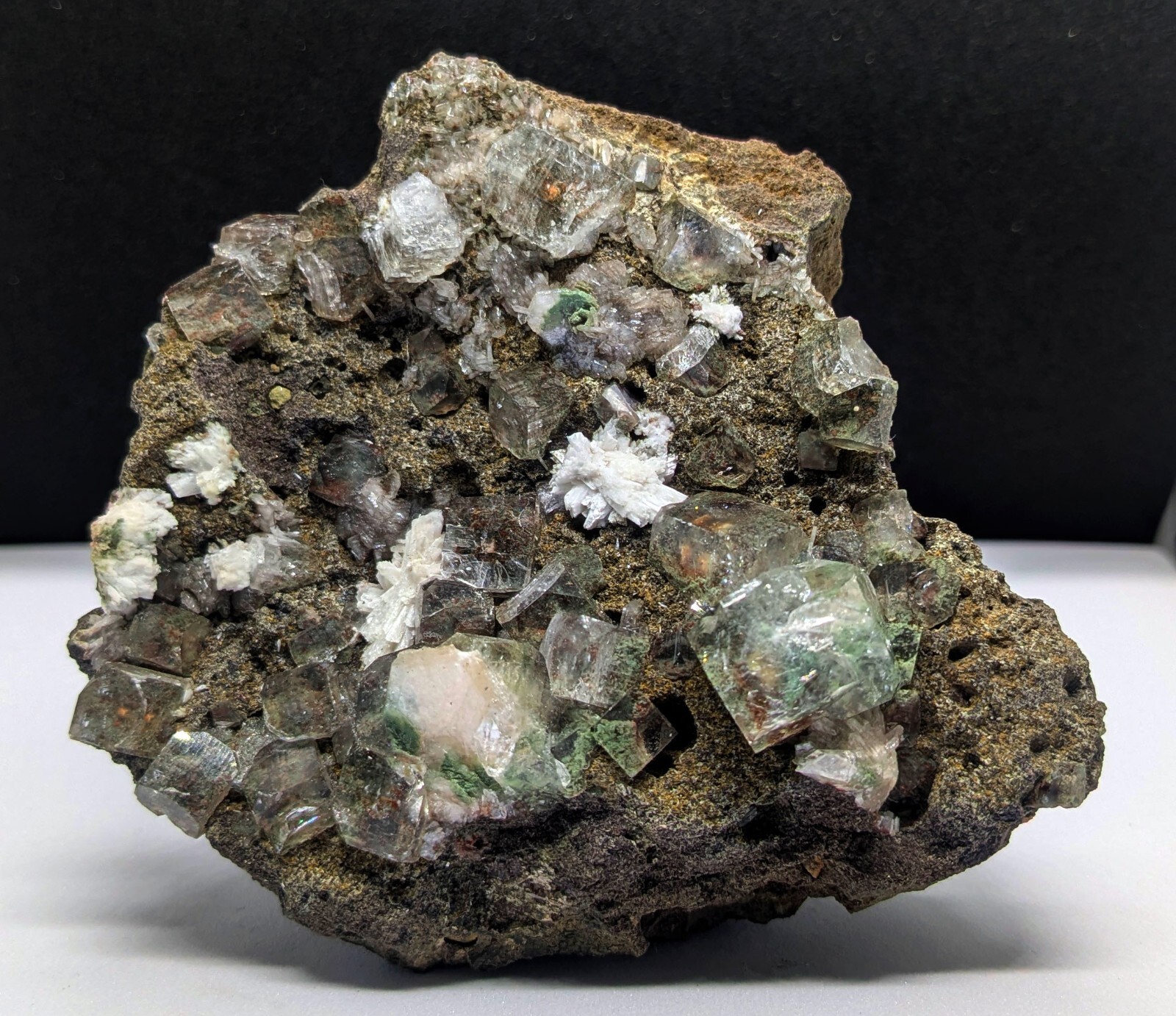LIGHT GREEN APOPHYLLITE CUBES W/ LEUMANDITE CRYSTALS ON MATRIX MINERALS