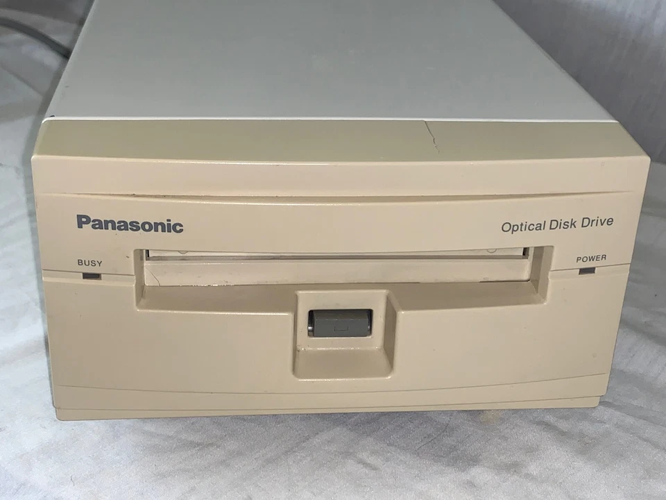 Vintage Panasonic LF-7010 1GB R/W 5.25" F/H External LF-7010 Optical Disk Drive - Image 2 of 4