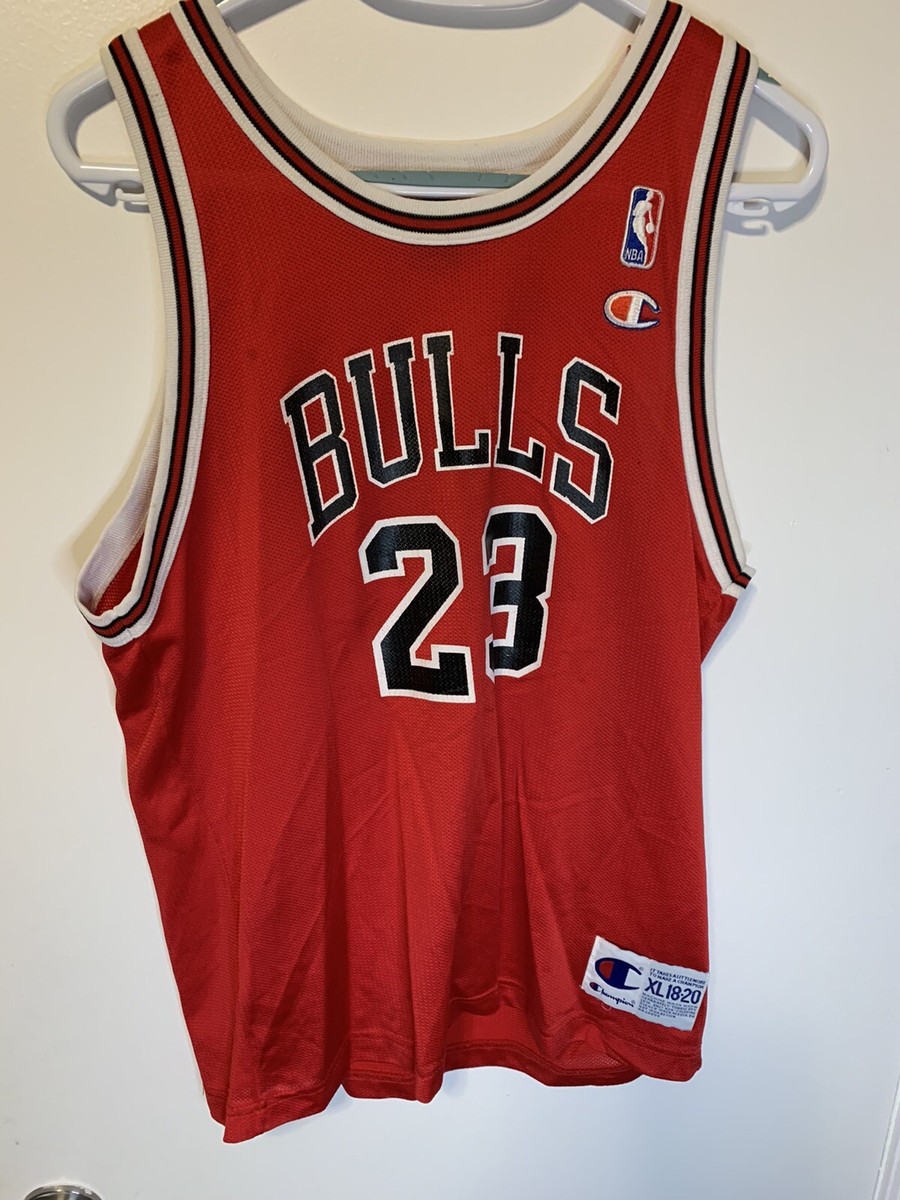 Vintage 90's Champion Michael Jordan Bulls #23 Red NBA