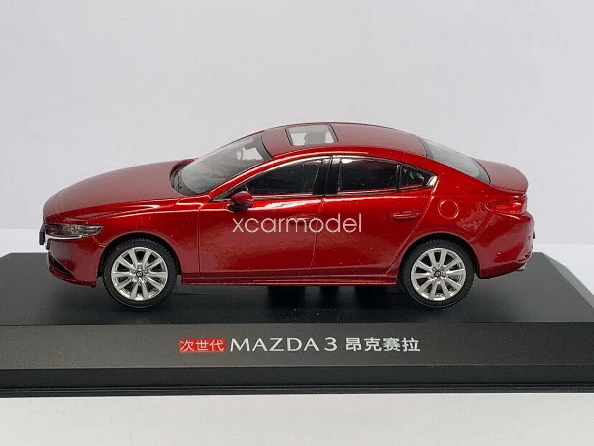 1/43 Scale 3 AXELA 2020 Red Diecast Car Model Toy Collection Gift