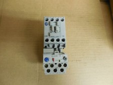ALLEN BRADLEY STARTER 100-C09Z 10 SER A 24V COIL 25A w/ 193-EA1DB 1.0-2.9A