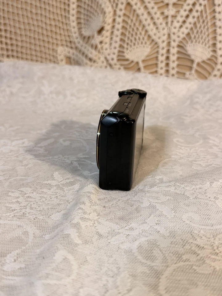 Casio Exilim EX-ZR200 16.1MP Digital Camera Black w/ Battery Charger Read Desc. - Image 4 of 4