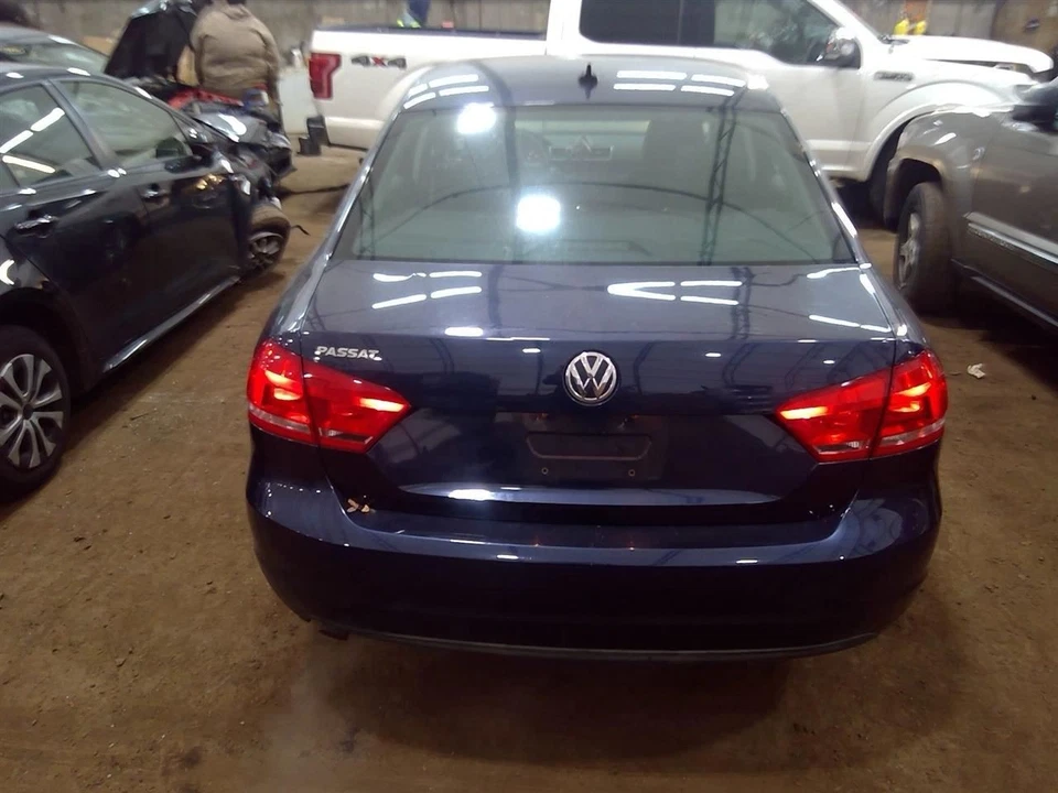 Alternator Bosch Manufacturer Fits 05-14 JETTA 6859136 - Image 2 of 4