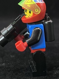 LEGO Spyrius Chief Minifigure sp040 Space 6949 6959 6889 Vintage Recon Robot