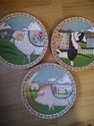 Jim Shore Set Of 3 BARNYARD Ceramic Plates 9.25” Pig Goat Cow Kitchen Decor Hang — photo 2