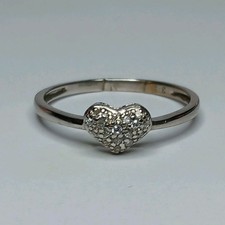 9CT WHITE GOLD PAVÉ SET DIAMOND LOVE HEART CLUSTER ENGAGEMENT DRESS RING SIZE L½
