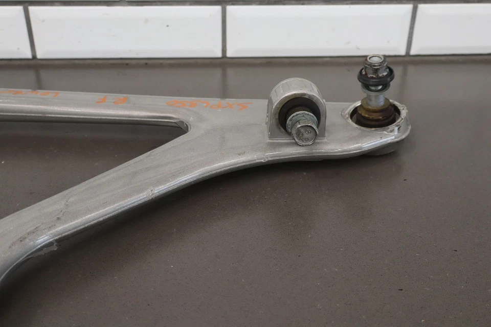 1997-1999 Plymouth Chrysler Prowler braço de controle inferior dianteiro direito *bota rasgada* - Imagem 3 de 4