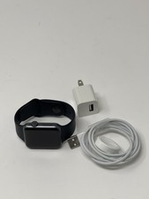 Apple Watch Series 3 42mm Space Gray Aluminum Black Sport GPS Only Good