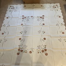 Embroidered Tablecloth By Mr. Tablecloth  Vintage Off White 89  X 69  8 Napkins