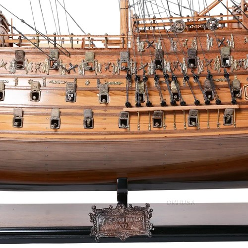Sovrano dei Mari Senza Vele | Modello di nave artigianale con lanterna in metallo - Foto 4 di 18