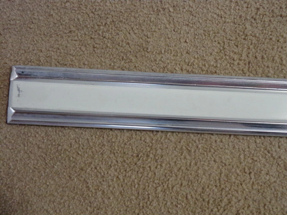 64 Plymouth Fury 1964 2d HT RH moldura de puerta OEM dos puertas techo rígido pasajero Foto 2 de 4