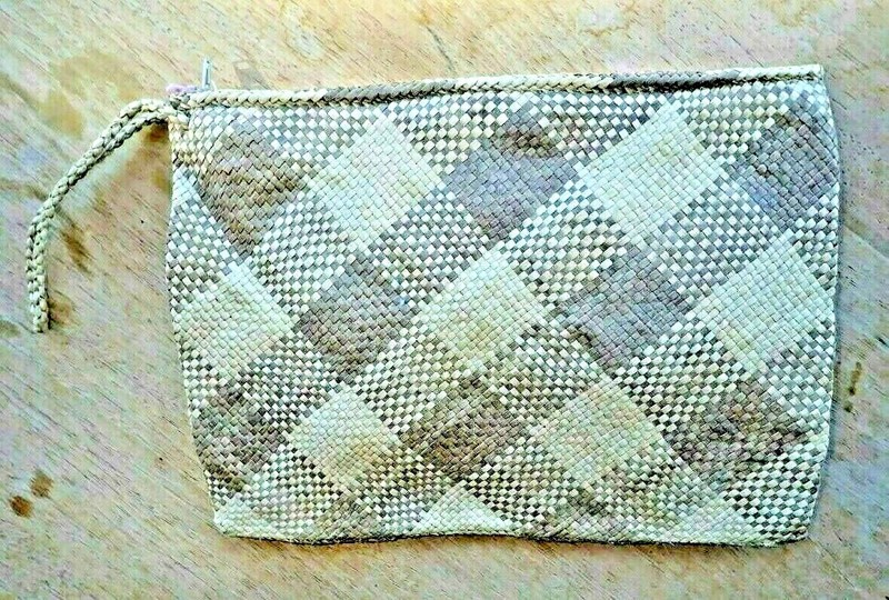 Fijian woven straw hand basket, vintage