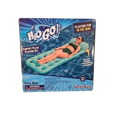H2OGO!  Green Comfort Plush Floating Mat Inflatable Water Pool Lounge  70" x 27"