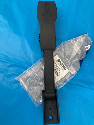 NEW GENUINE PACCAR OEM KENWORTH LOGO T880 HOOD LATCH - L56-1049 | eBay