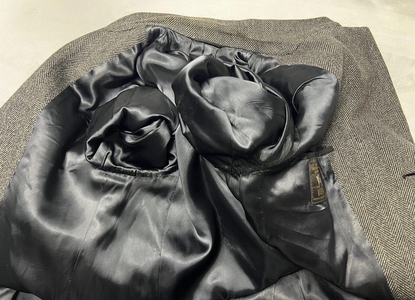 Vintage Hart Schaffner & Marx Coat Men L Gray Herringbone Wool Overcoat 80s USA