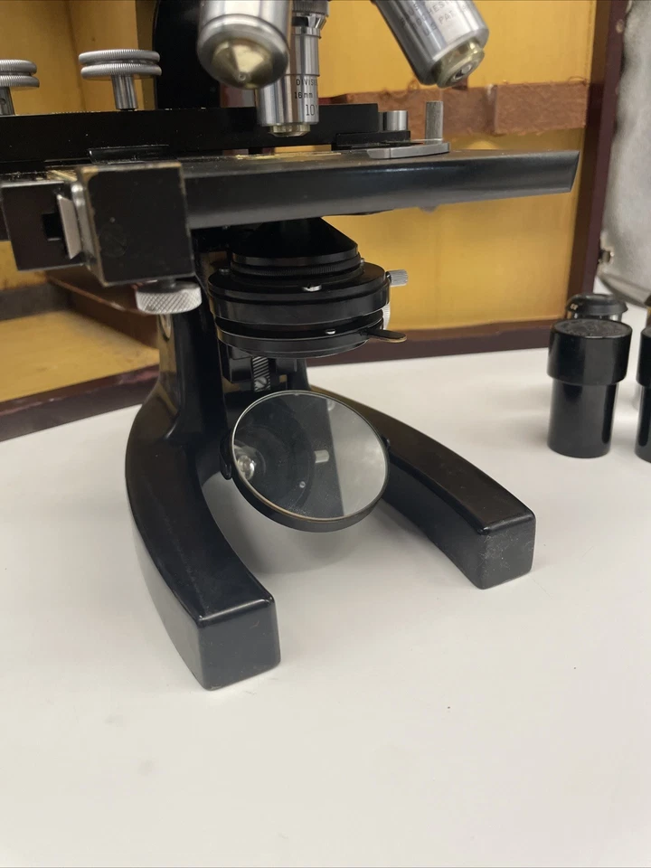 Microscope Bausch & Lomb Model Binocular Compound + case Slides Lab Equipment - Image 3 of 4