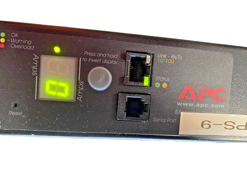 PDU para rack medida APC 885-1736 ILPL 16 salidas 100-120 VCA 10 amperios máximo AP7850 - Foto 4 de 22