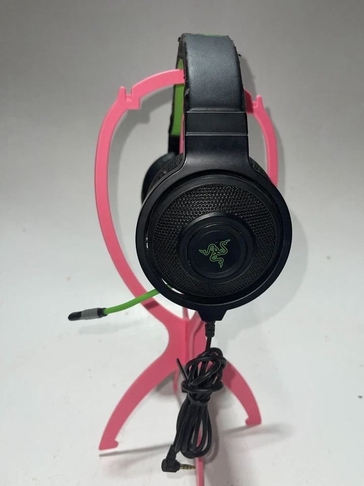 Razer Kraken Pro V2 Wired Stereo Gaming Headset Black W/ Green Headphones - Image 2 of 4