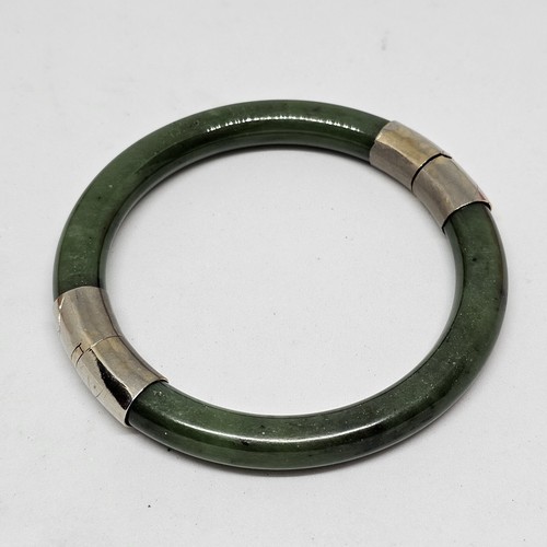 Vintage Chinese Spinach Green Nephrite Jade Gilded Bangle Bracelet - Picture 12 of 14