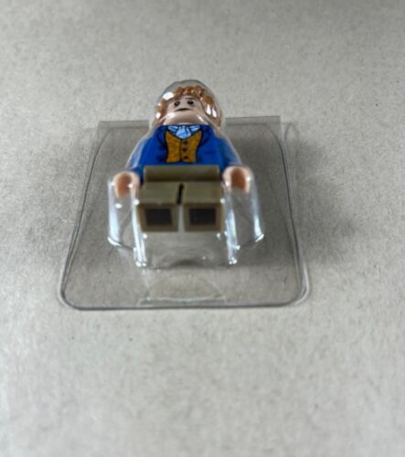LEGO Bilbo Baggins Blue Coat Minifigure The Hobbit an Unexpected Journey - Picture 5 of 6