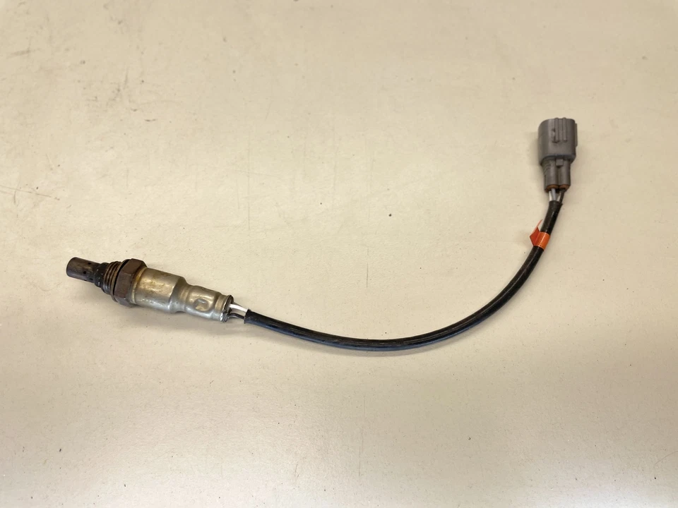 LEXUS ES V6 89465-33470 Capteur d'oxygène Lambda 2.50 26021281 - Immagine 2 di 4