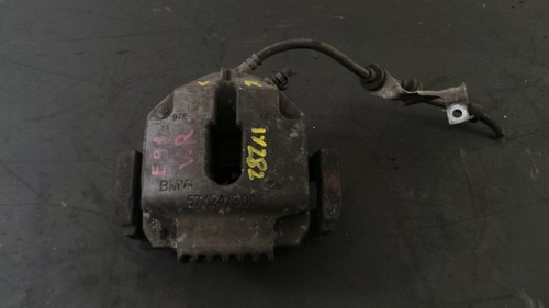 Y282-044 BMW E91 318D Bremssattel Bremszange Bremsträger Vorne Rechts 6769092