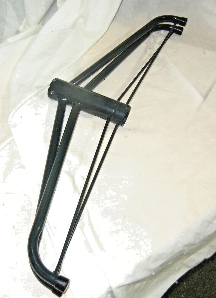 Green Folding METAL Artificial Christmas Tree Stand for UP TO 7ft Trees - Image 3 of 3