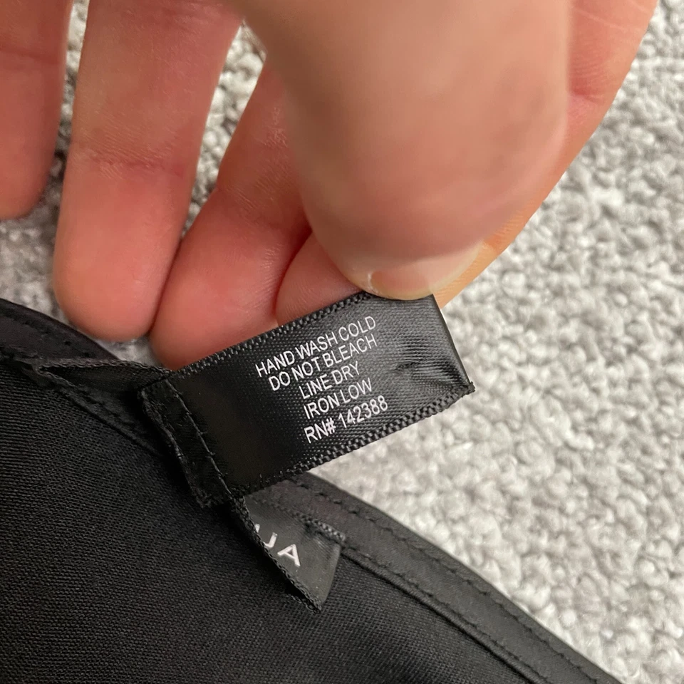 Camiseta sin mangas Aqua By Bloomingdale's camisola satinada para mujer pequeña marrón seda espagueti Foto 3 de 4