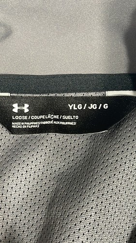 Boy’s youth large Under Armour lightweight jacket full zip closure gray color - Picture 8 of 13