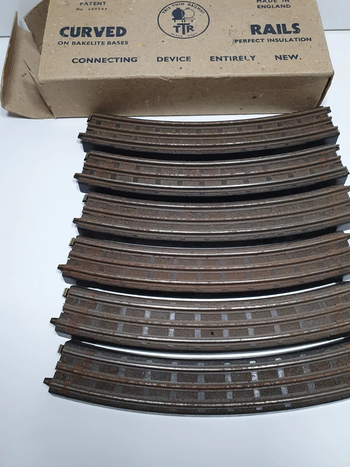 TRIX/TWIN TTR `OO GAUGE` 459744 Curved Rails 6 PIECES Boxed Vintage Track Model - Image 2 of 4
