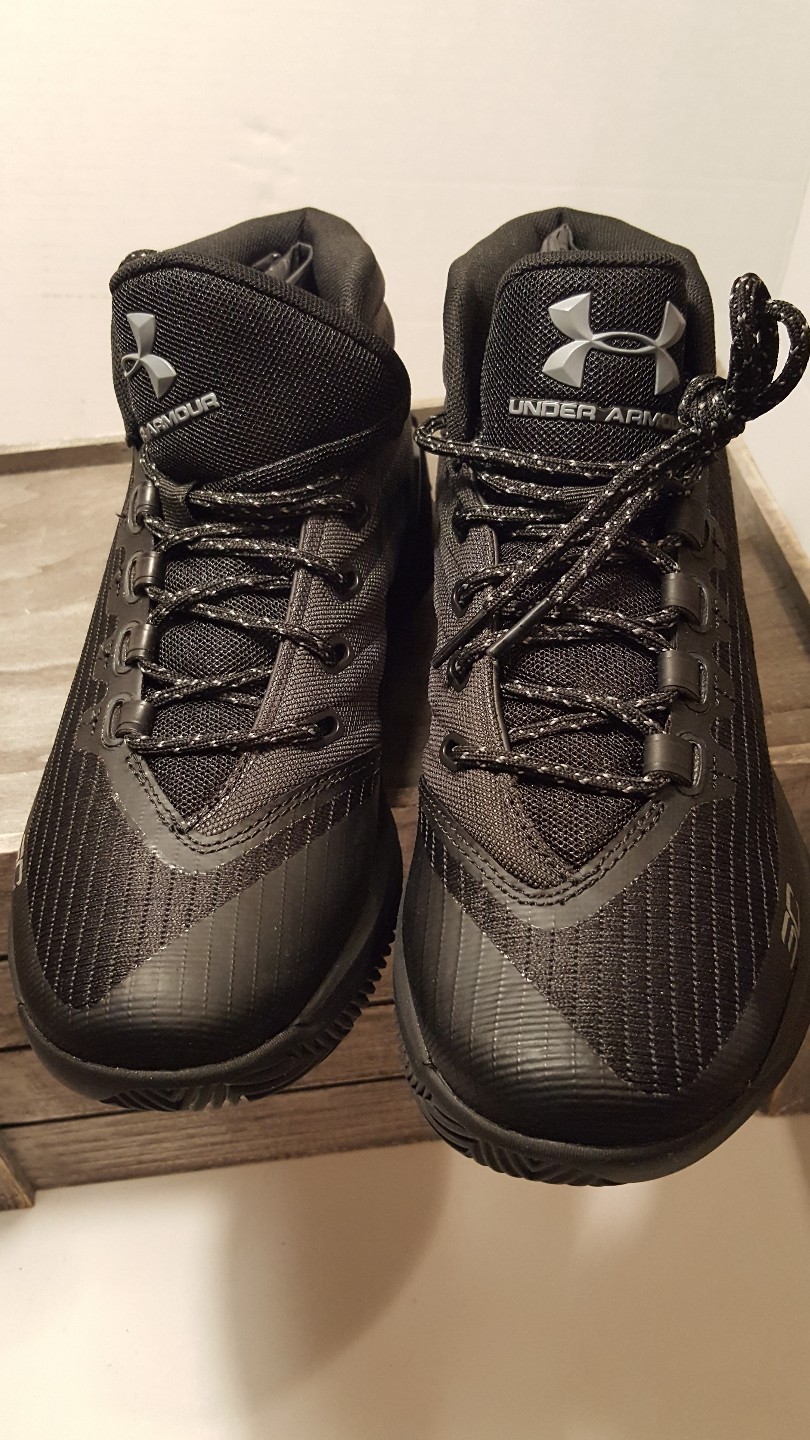 under armour curry 3 grade school